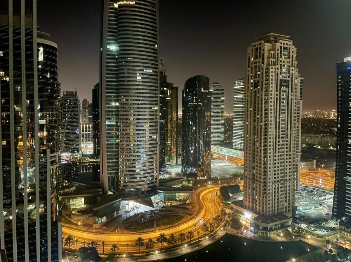 One Bedroom Apartment With Pool & Gym Near Marina Dubai Exterior foto