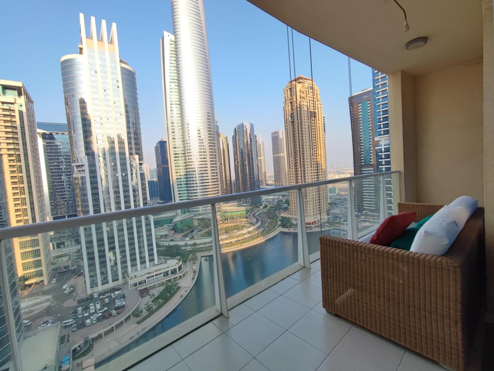 One Bedroom Apartment With Pool & Gym Near Marina Dubai Exterior foto